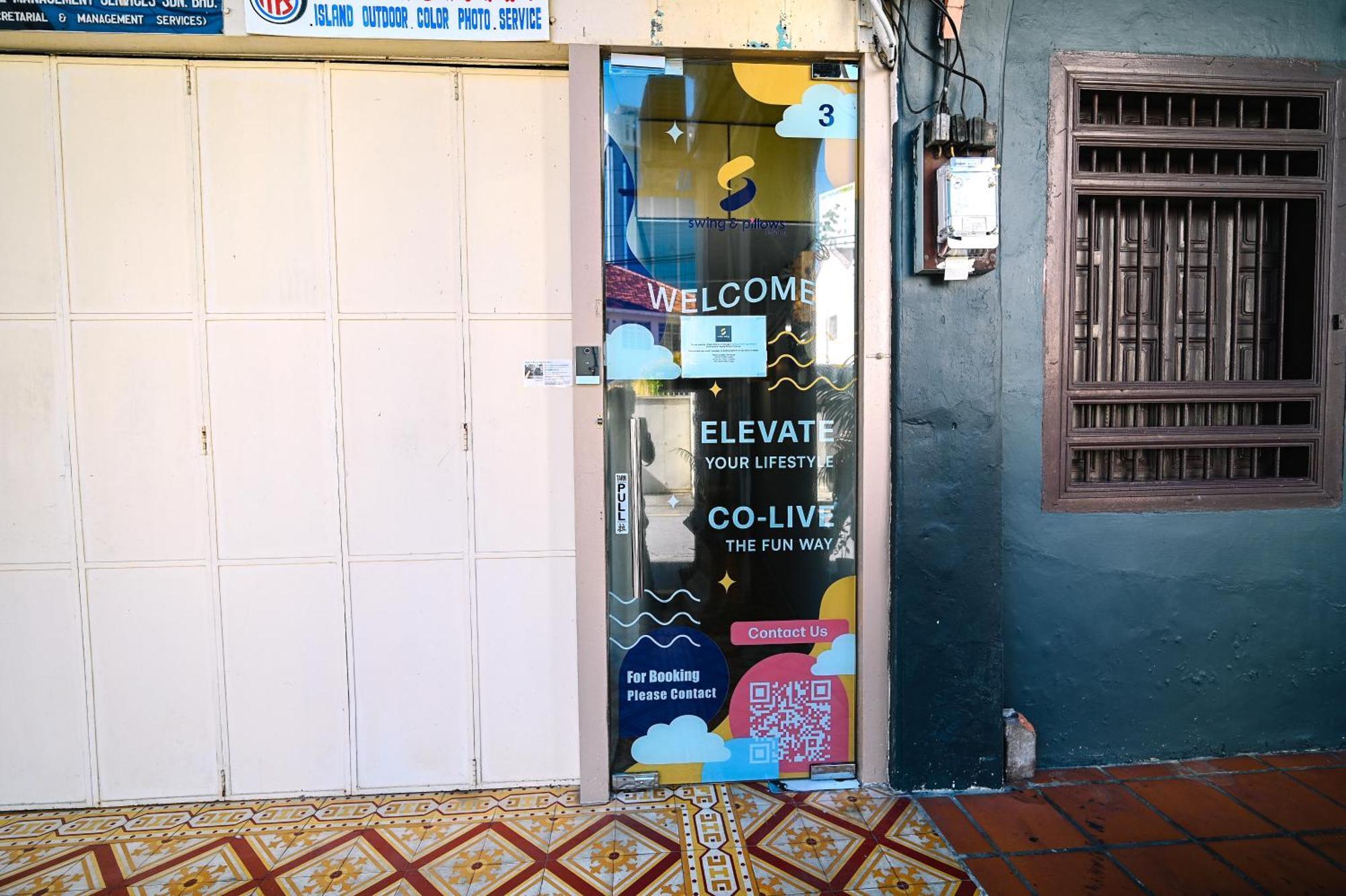 Swing & Pillows - 87 Muntri, Penang 2* George Town